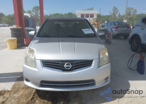 2010 Nissan Sentra 2.0S z USA, uszkodzony, nr VIN 3N1AB6AP6AL728703